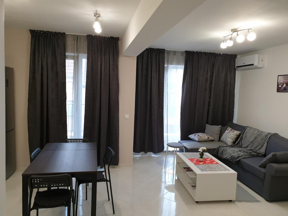 New The Twins Varna Two-Bedroom, Apt 5 At 15 Tsani Ginchev Street, Floor 3 Esterno foto