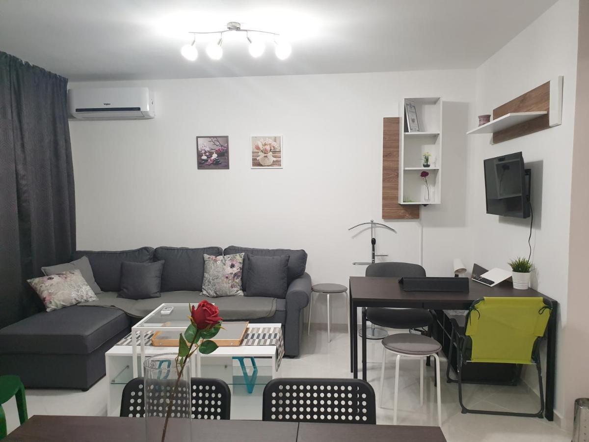 New The Twins Varna Two-Bedroom, Apt 5 At 15 Tsani Ginchev Street, Floor 3 Esterno foto