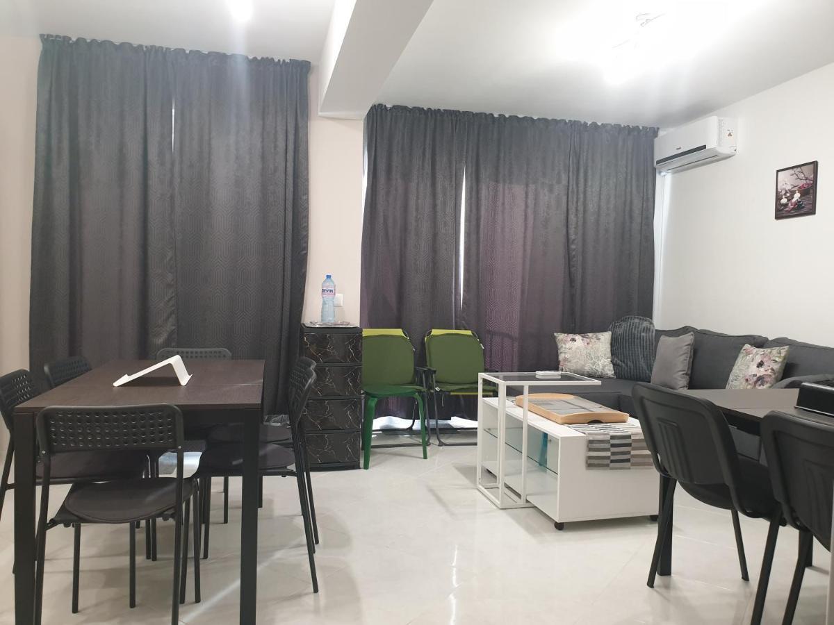 New The Twins Varna Two-Bedroom, Apt 5 At 15 Tsani Ginchev Street, Floor 3 Esterno foto
