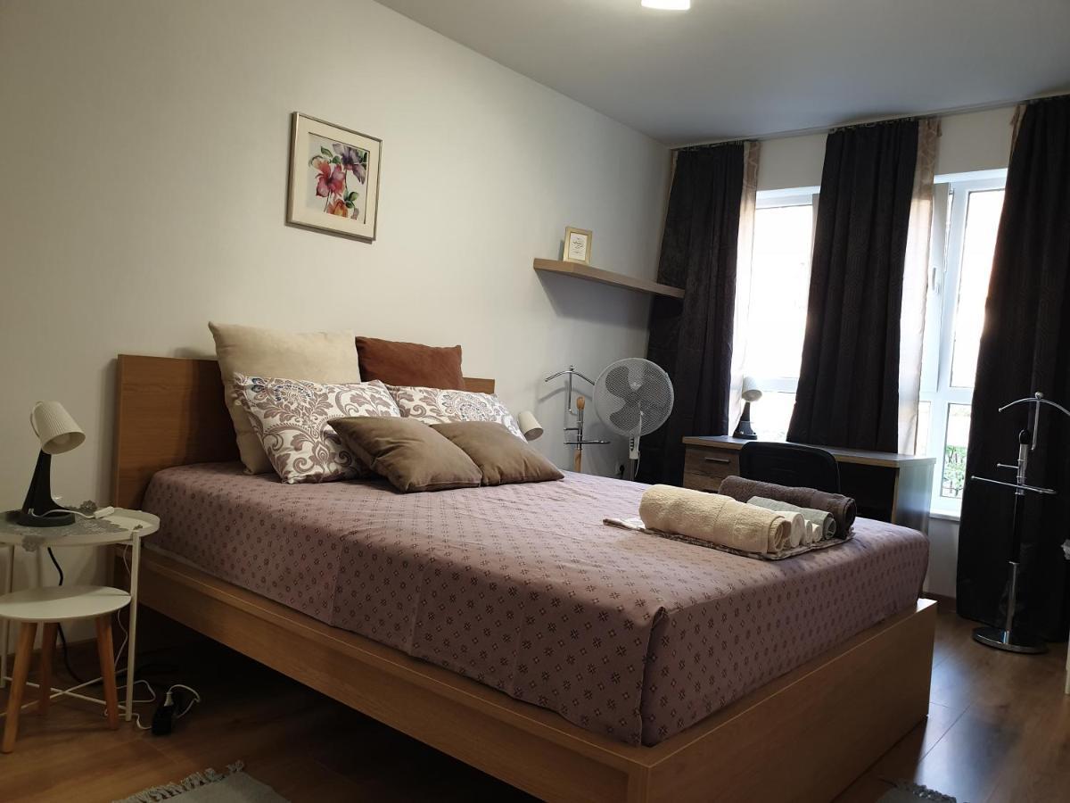 New The Twins Varna Two-Bedroom, Apt 5 At 15 Tsani Ginchev Street, Floor 3 Esterno foto